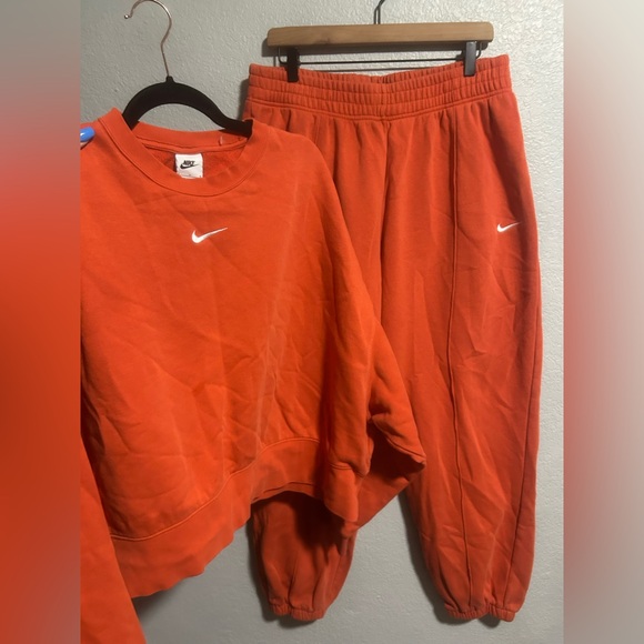 Nike phoenix set - Picture 6 of 9